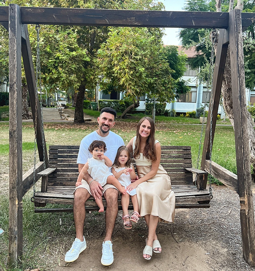 משפחת טל - דניאל ואורן והילדות