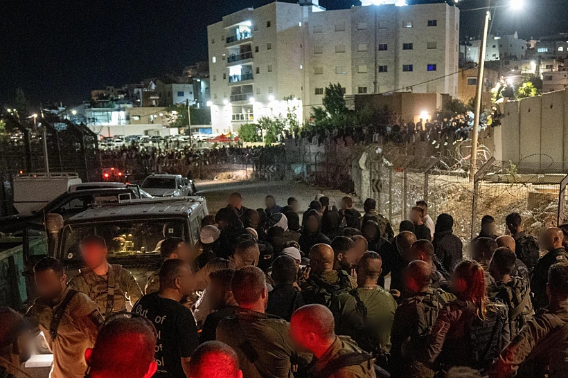 דרוזים-ישראלים בגדר הגבול עם סוריה