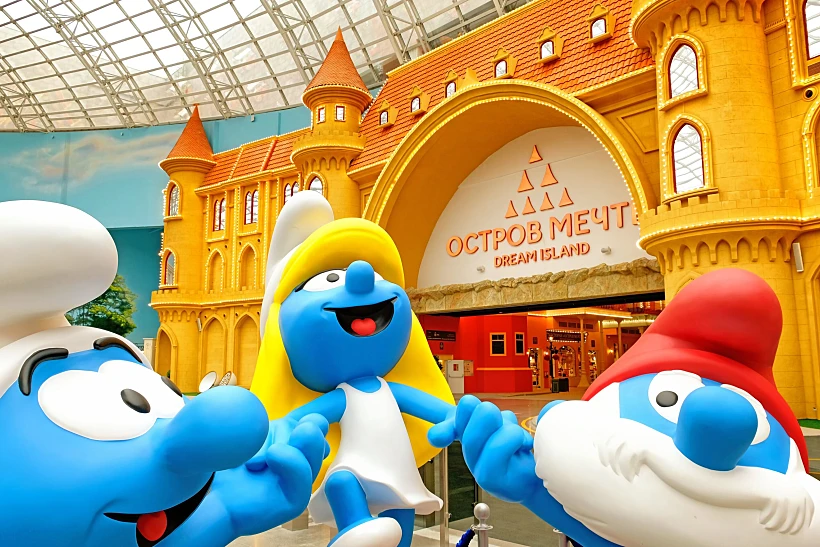 דמויות הדרדסים בפארק שעשועים