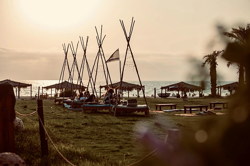 החוף של מוש באכזיב