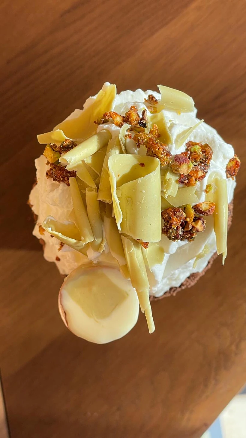 מילקשייק פיסטוק, אוטלו