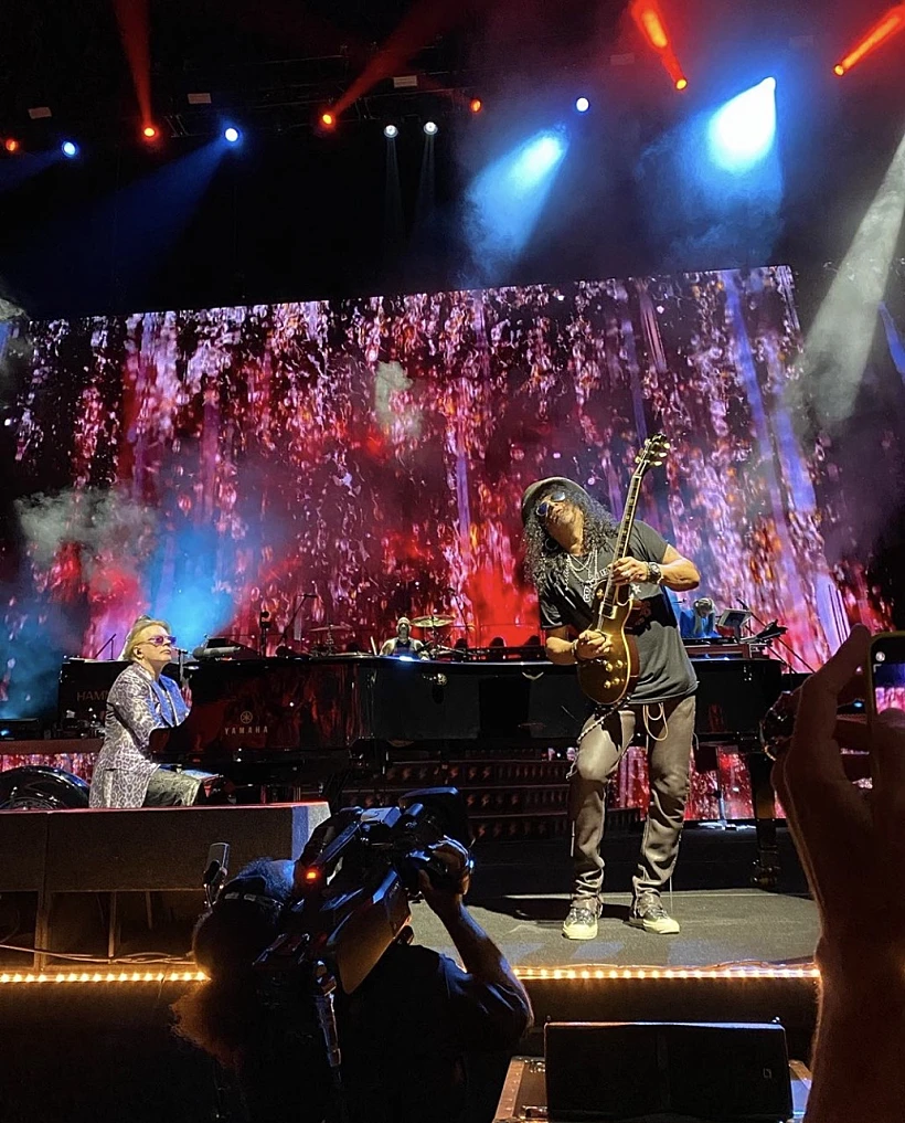 Axl Rose And Slash Of Guns N R