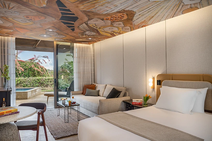 תקרה מאוירת בחדר הגן במתחם הה-Chalet בדן אכדיה ריזורט