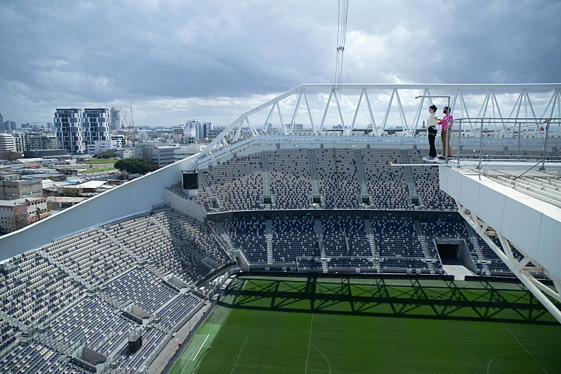 SkyField על גג בלומפילד