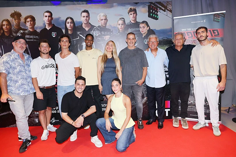 כוכבי הסרט "פול ספיד מוטורסטאר"