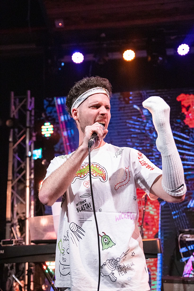 ביגבי בהופעה