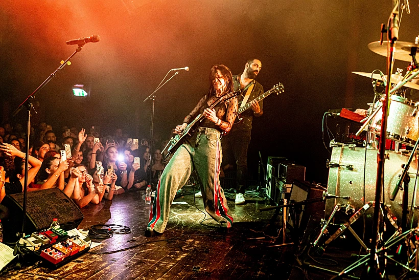 נינט טייב בהופעה בבארבי