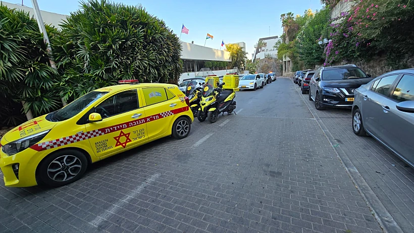 ניידת מד"א בזירת הטביעה בטבריה