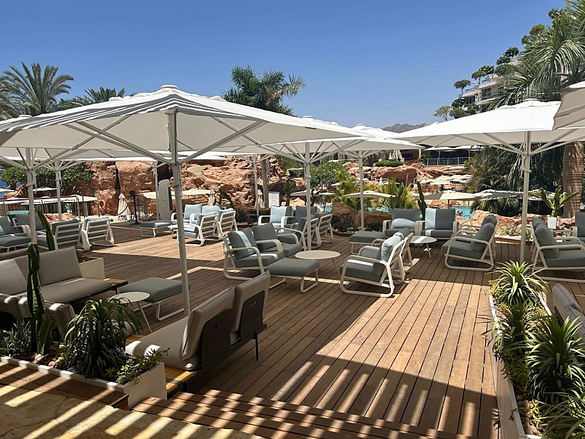 סנק בר מלון דן