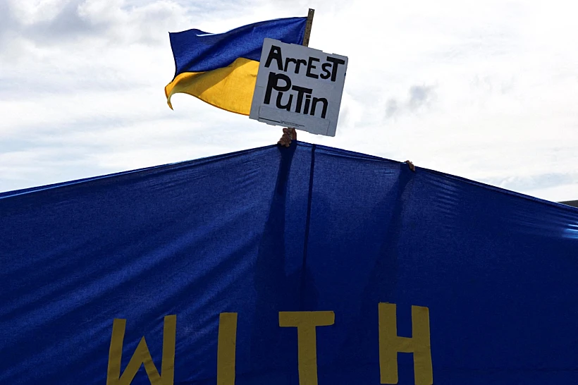 הפגנות תמיכה באוקראינה באלסקה רוסיה פוטין