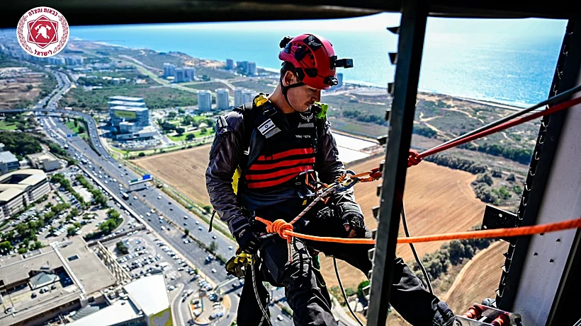 חילוץ הפועלים במגדל ביג פאשן בגלילות