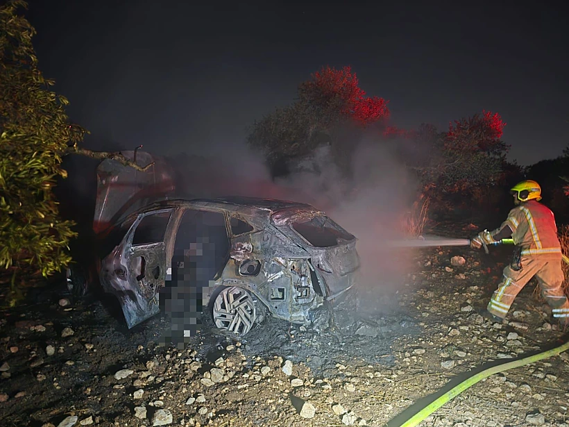 הרכב שעלה באש ביער חורשים