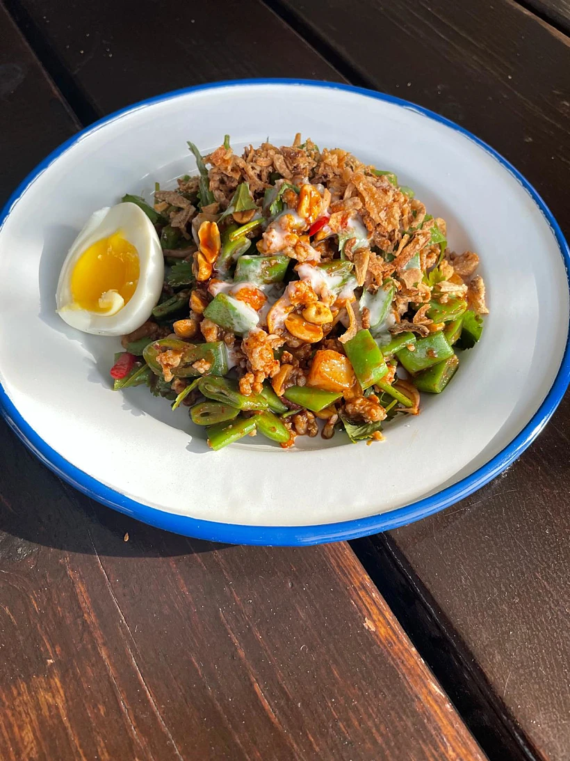 קימאו, מול הים