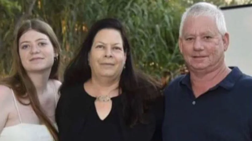 אילן וייס עם אשתו שירי ובתו נגה