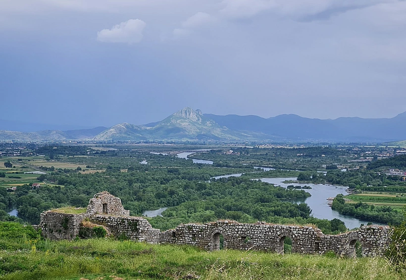 מראה מטירת רוזפה שקדורה אלבניה