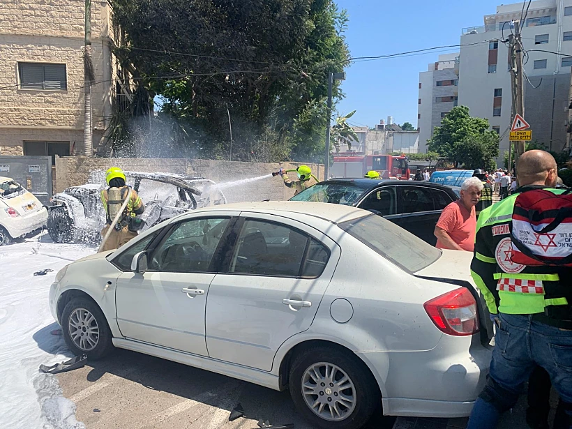 זירת פיצוץ הרכב בשכונת קריית שלום בדרום תל אביב