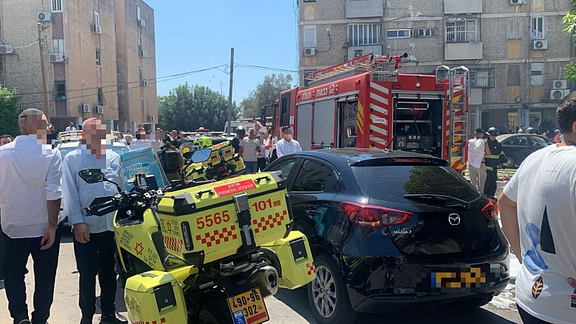 זירת פיצוץ הרכב בשכונת קריית שלום בדרום תל אביב