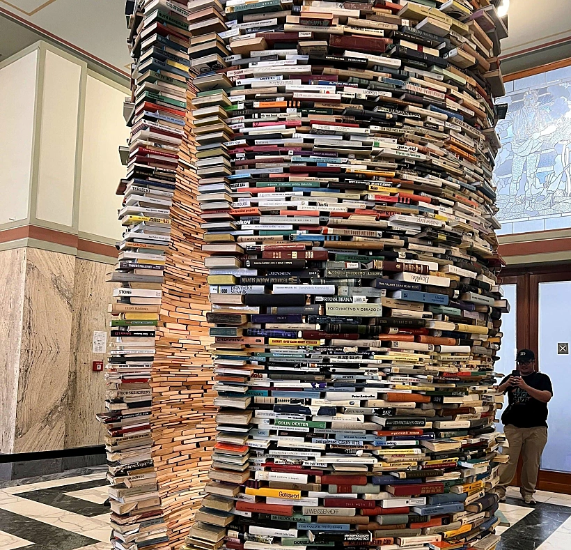 מגדל הספרים בפראג