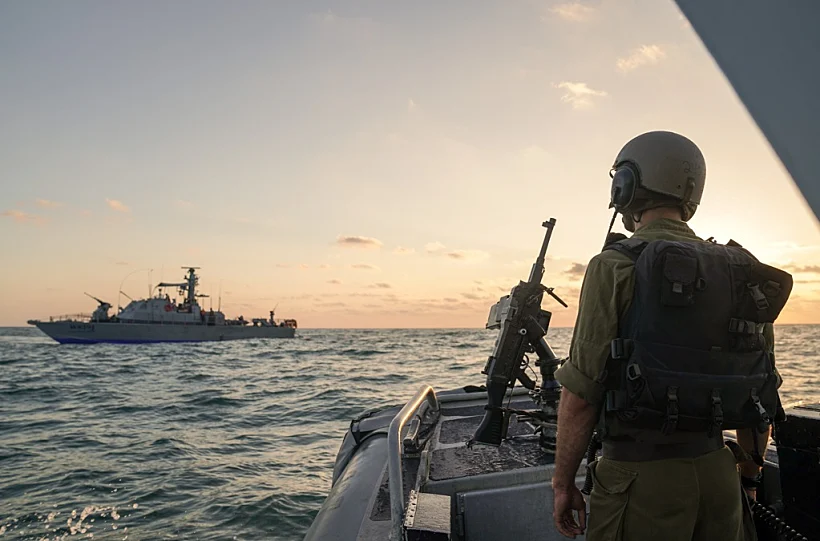 אימון של כוחות חיל הים ואוגדת עזה ספינה