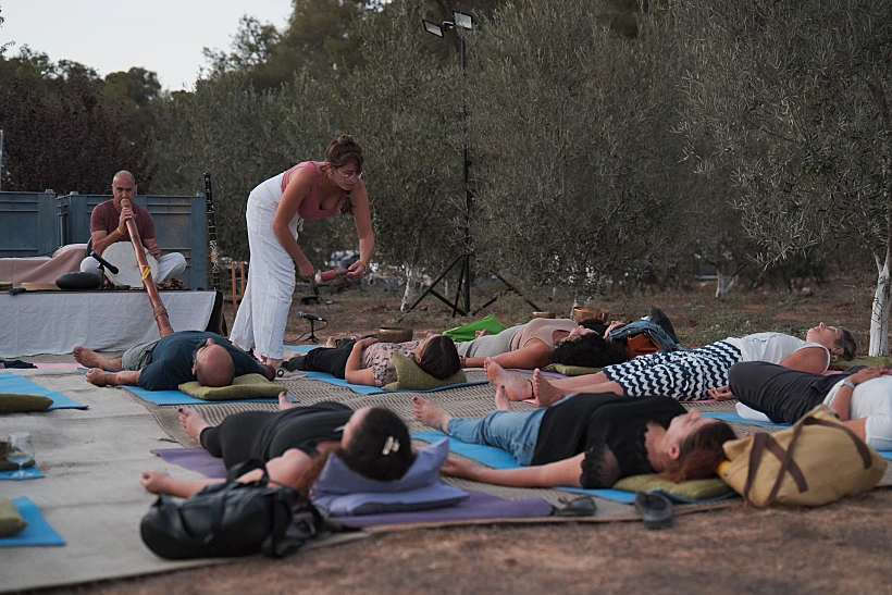 מדיטציה בפסטיבל הרמוניה ביער