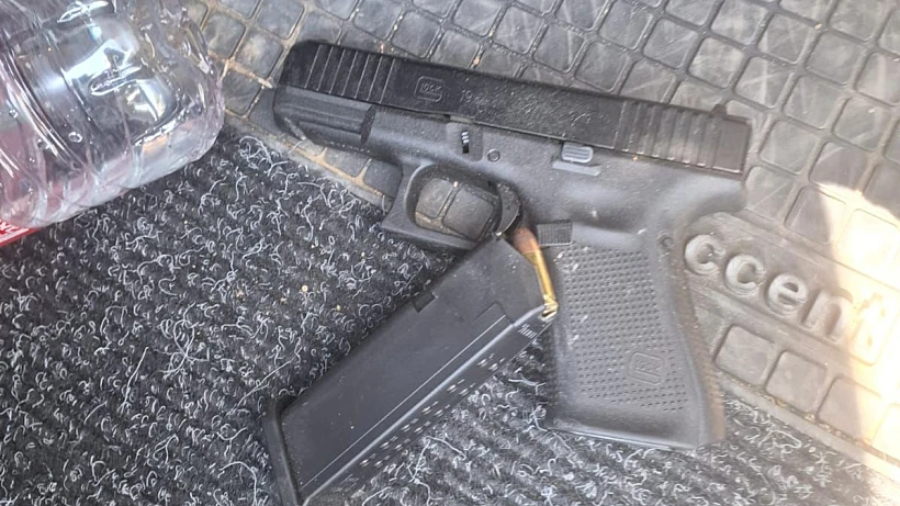 אקדח טעון שנמצא ברכב ביישוב חורה בנגב