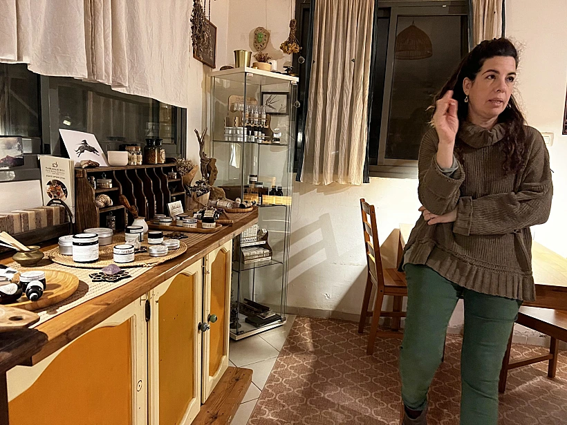 תמרה הרבס – סדנאות רוקחות טבעית