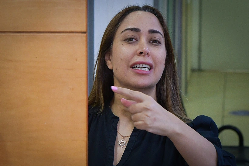 השרה מאי גולן בבית המשפט