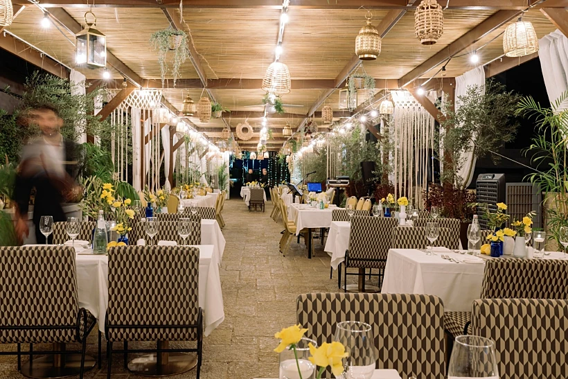 סוכה ענקית במלון התיאטרון