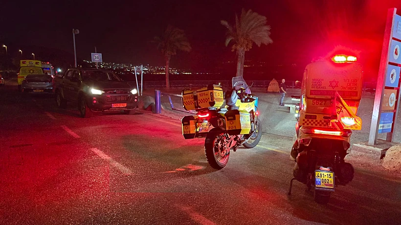 אמבולנס בחוף השקמים בכנרת