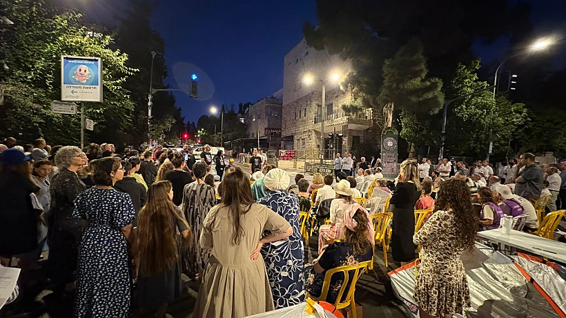 קבלת שבת מול מעון רה"מ