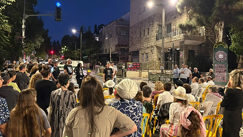 קבלת שבת מול מעון רה"מ