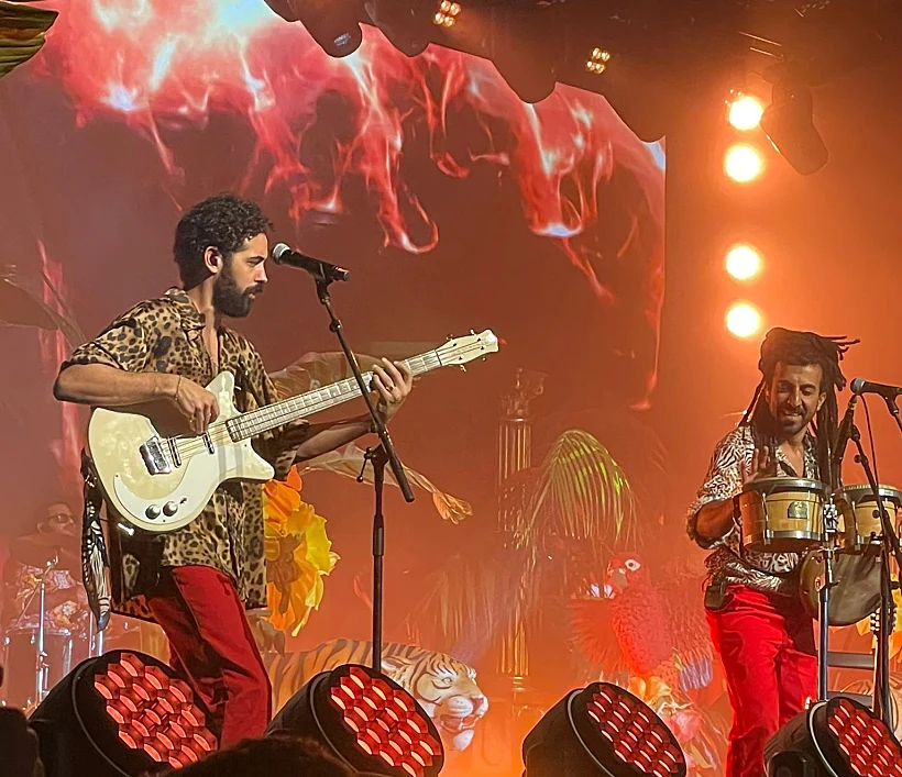 מועדון הקצב של אביהו פנחסוב בהופעה בהאנגר 11