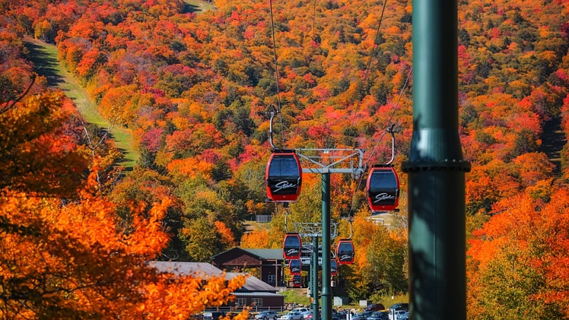 Stowe,vermont, ניו אינגלנד עלייה להר מאנספילד בסתיו בשלכת