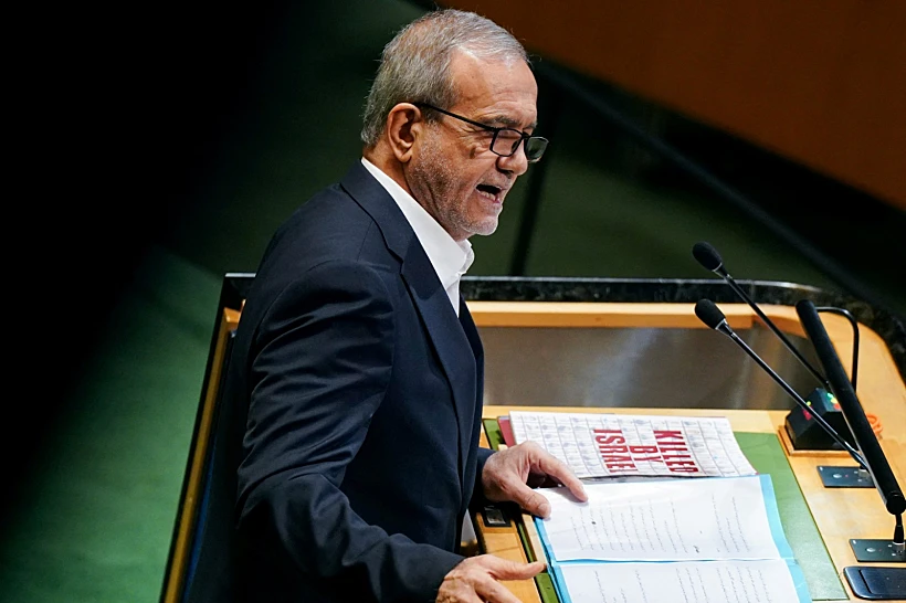 נשיא איראן מסעוד פזשכיאן נואם בעצרת הכללית של האו"ם