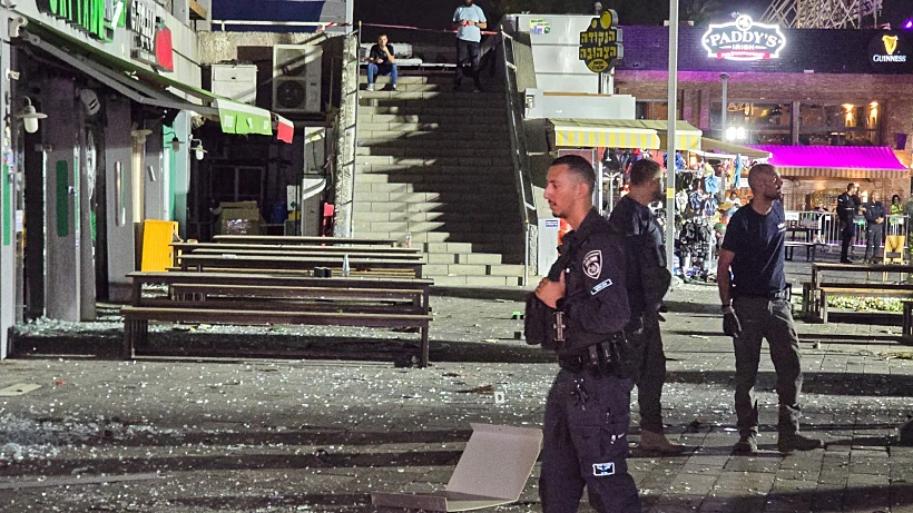 רסיסים בזירת פגיעת הכטב"ם באילת