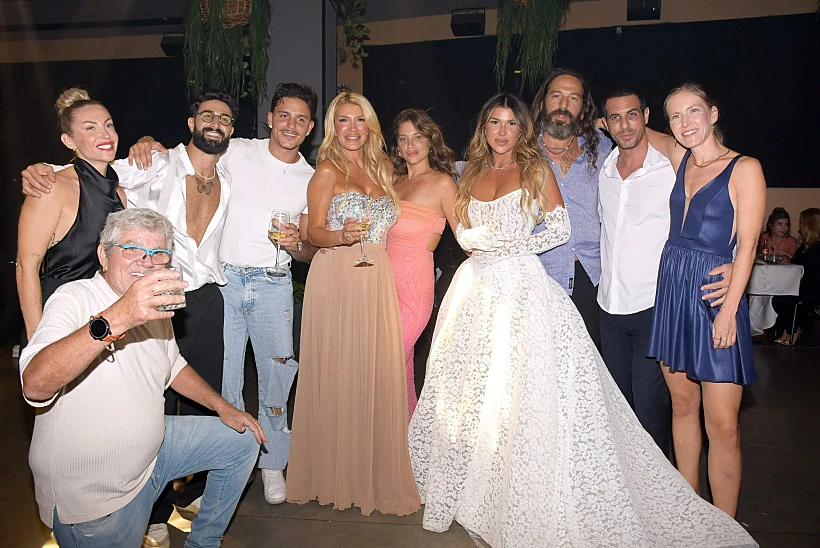 השורדים חוגגים