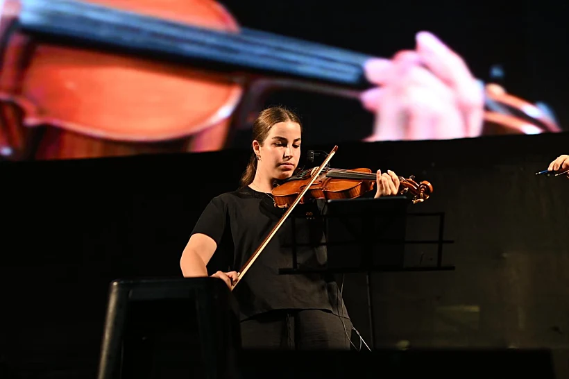 אגם ברגר בכיכר החטופים
