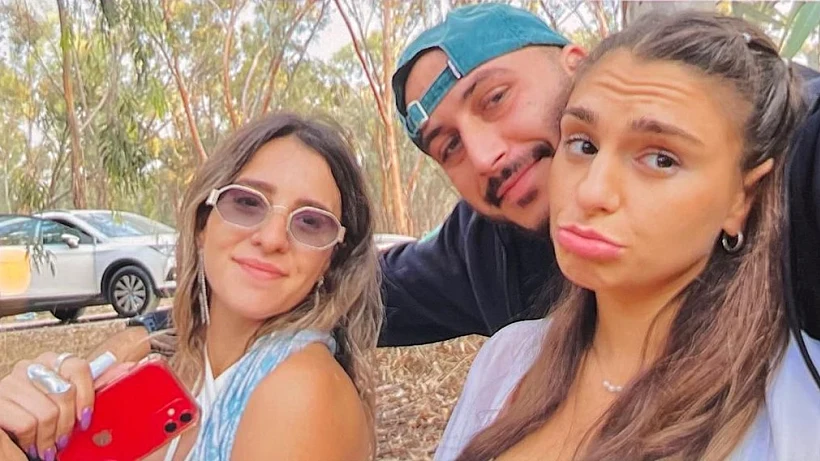 רועי שלו עם מפל אדם והילי סולומון בפסטיבל הנובה