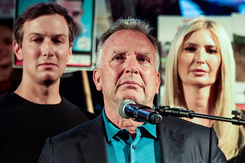 סטיב ויטקוף נואם בכיכר החטופים