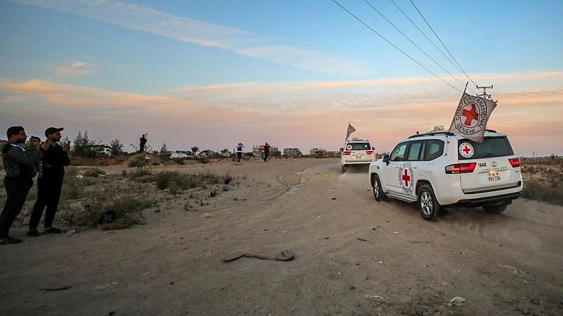 רכב של הצלב האדום ברצועת עזה