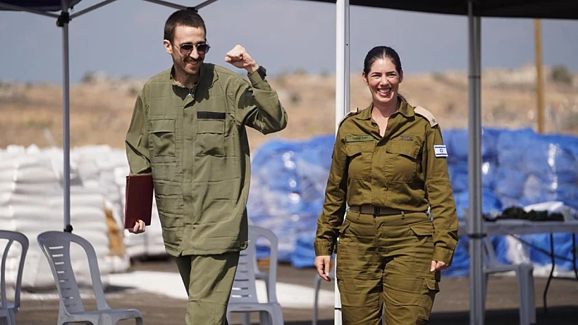 אבינתן אור עם כוחות צה"ל בשטח ישראל