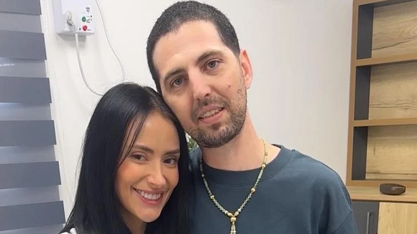 החיבוק הראשון של אלקנה בוחבוט עם אשתו רבקה