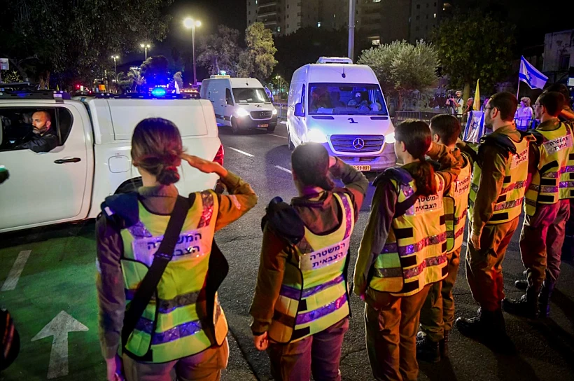 ארונות החללים החטופים מגיעים למכון לרפואה משפטית באבו כביר
