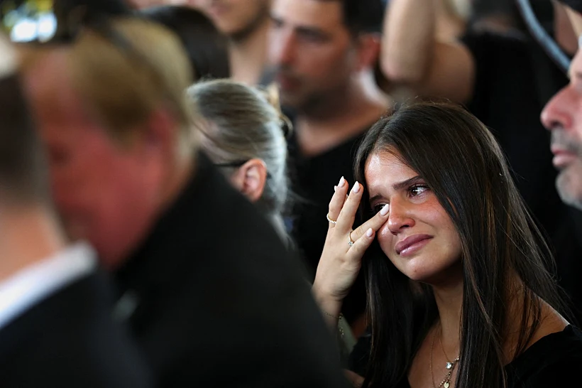 הלווייתו של גיא אילוז ברעננה