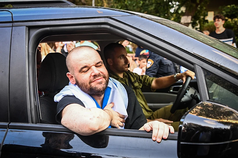 איתן הורן חוזר הביתה