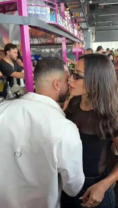 שני אדרי ויובל לוי במסיבת הזכייה של הכוכב