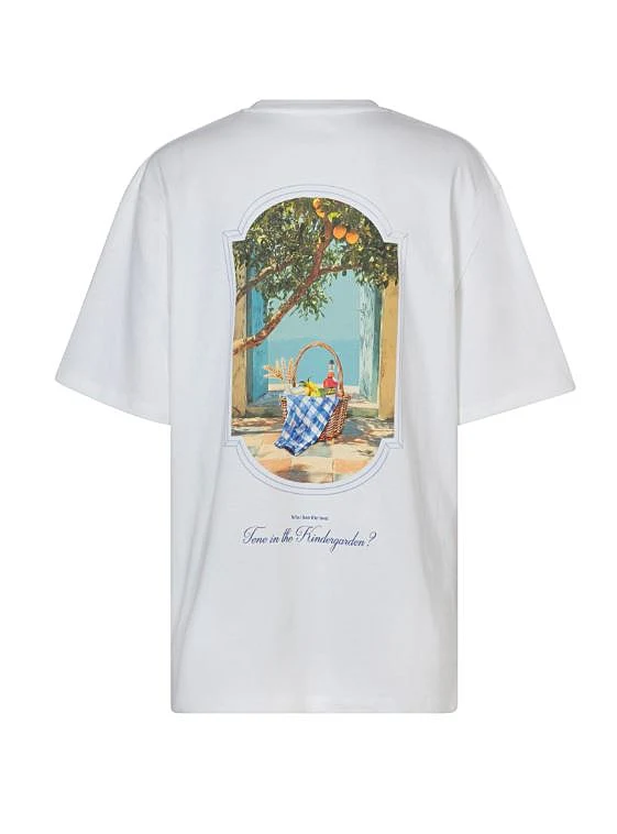 אחת החולצות שנמצאות תחת המותג של ספיר