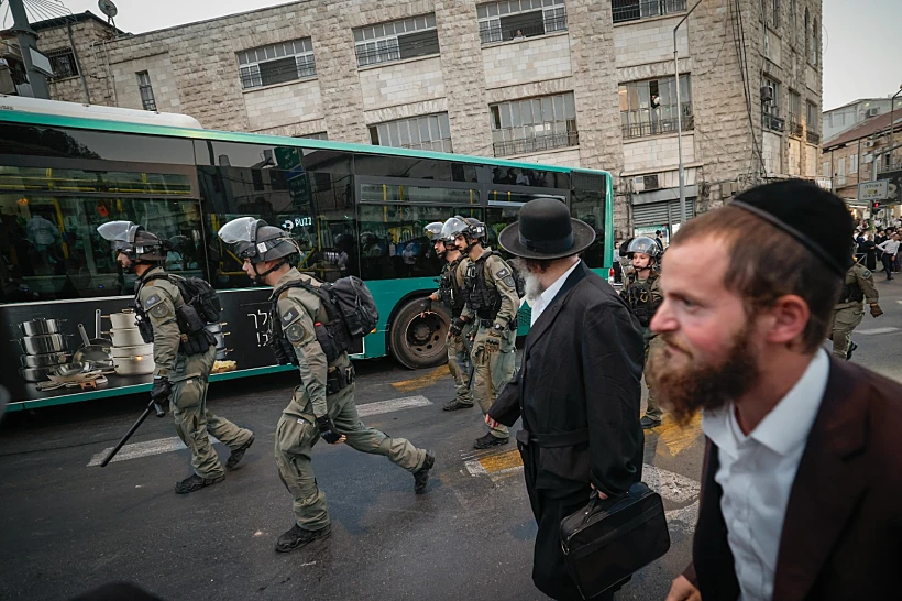 הפגנת חרדים נגד מעצר עריק במאה שערים