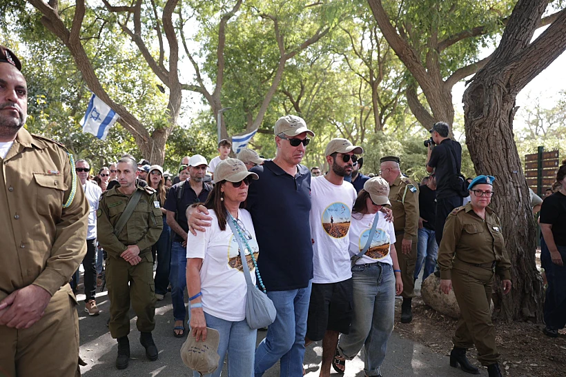 הלווייתו של תמיר אדר בניר עוז