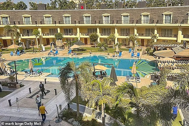 מלון רנסנס קהיר מיראז' סיטי, מלון חמישה כוכבים של מריוט